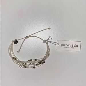 Puravida : premium bracelet in white